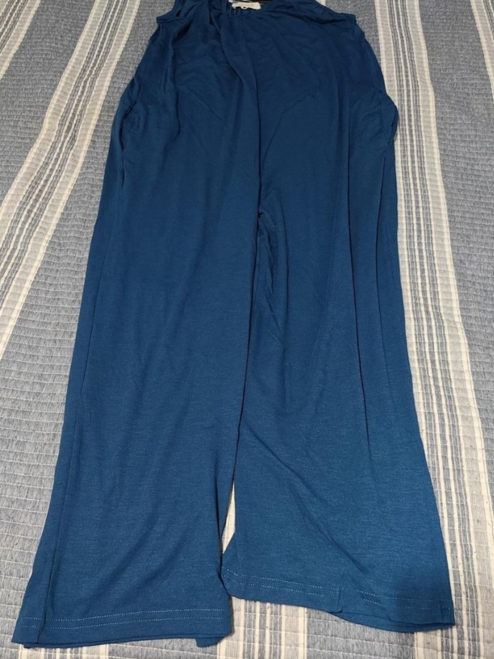 Sleeveless Navy Wide-Leg Jumpsuit - Picture 4 of 5